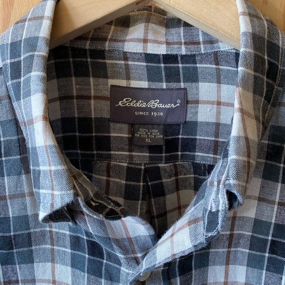 Vintage EDDIE Bauer Linen Buttondown - Picture 2 of 6